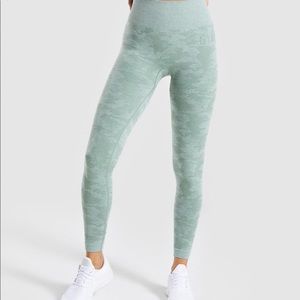 EUC Gymshark Camo Seamless Leggings - Sage Green (Small)